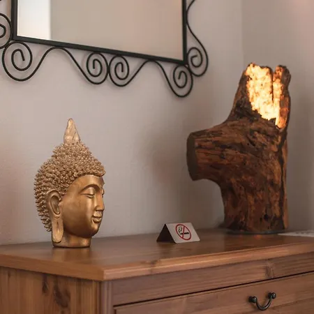 Akava Garden House *